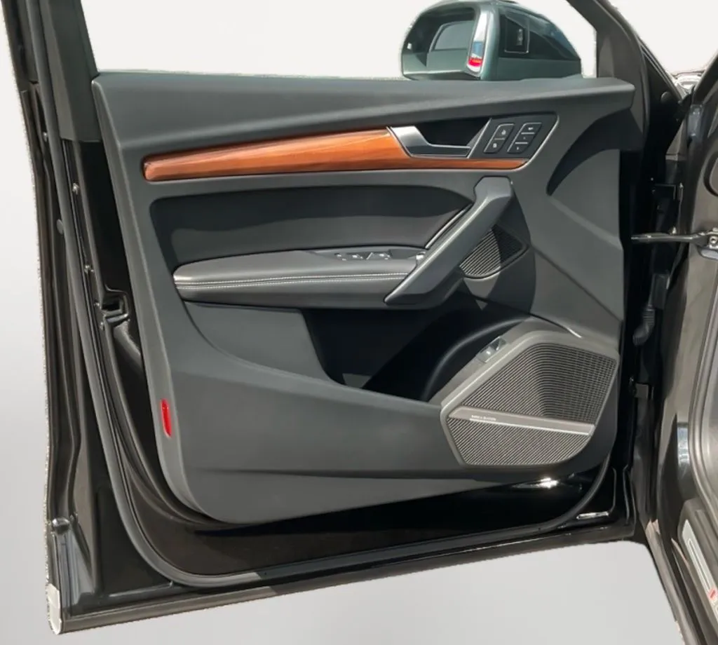 2023 Audi Q5 Premium Plus - Photo 11
