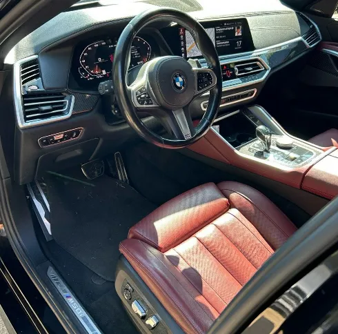 2021 BMW X6 M50i - Photo 6