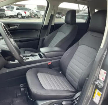 More photos of 2022 Ford Edge SE at CarFive Plaistow, NH, NH