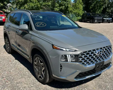 More photos of 2023 Hyundai Santa Fe Limited at CarFive Plaistow, NH, NH