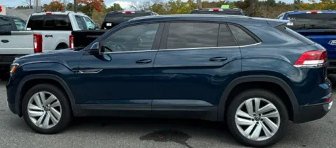 Photos of 2020 Volkswagen Atlas Cross Sport 3.6L V6 SE w/Technology for sale in Plaistow, NH at CarFive Plaistow, NH
