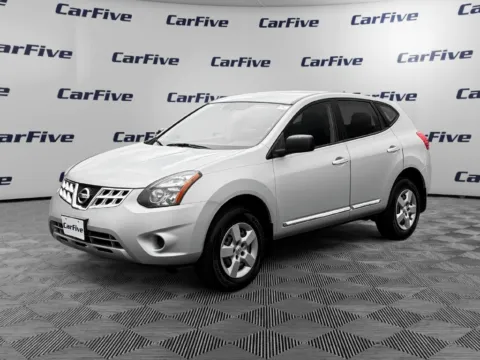 Silver 2014 Nissan Rogue Select S for sale in Plaistow, NH