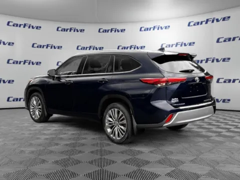 Another view of 2020 Toyota Highlander Platinum for sale in Plaistow, NH at CarFive Plaistow, NH
