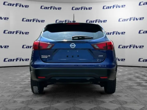 More photos of 2018 Nissan Rogue Sport S at CarFive Plaistow, NH, NH