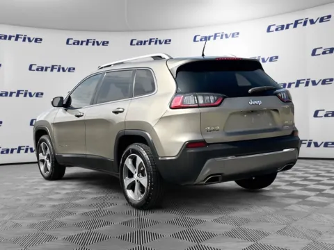 Another view of 2019 Jeep Cherokee Limited for sale in Plaistow, NH at CarFive Plaistow, NH