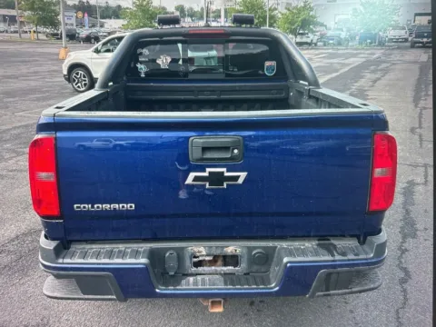 More photos of 2016 Chevrolet Colorado Z71 at CarFive Plaistow, NH, NH