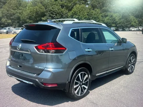 More photos of 2019 Nissan Rogue SL at CarFive Plaistow, NH, NH