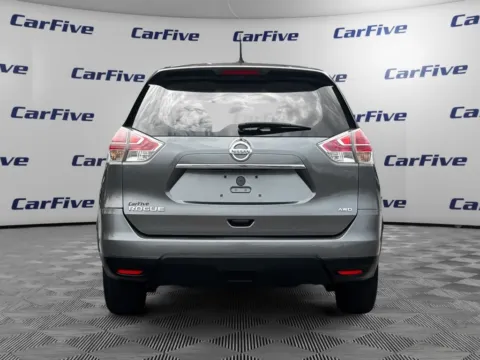 More photos of 2016 Nissan Rogue S at CarFive Plaistow, NH, NH