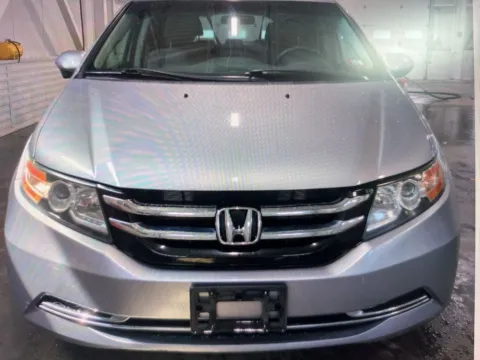 More photos of 2016 Honda Odyssey SE at CarFive Plaistow, NH, NH