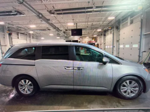 More photos of 2016 Honda Odyssey SE at CarFive Plaistow, NH, NH