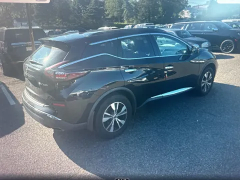 More photos of 2019 Nissan Murano SV at CarFive Plaistow, NH, NH