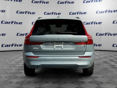 More photos of 2022 Volvo XC60 B5 Momentum at CarFive Plaistow, NH, NH