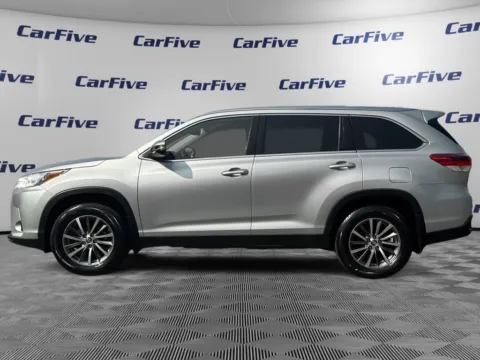 Photos of 2019 Toyota Highlander XLE for sale in Plaistow, NH at CarFive Plaistow, NH