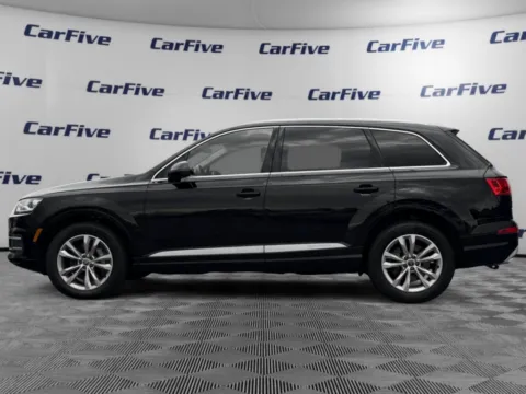 Photos of 2017 Audi Q7 3.0T Premium Plus for sale in Plaistow, NH at CarFive Plaistow, NH