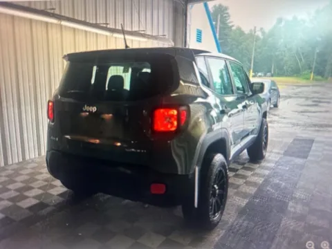 More photos of 2018 Jeep Renegade Sport at CarFive Plaistow, NH, NH