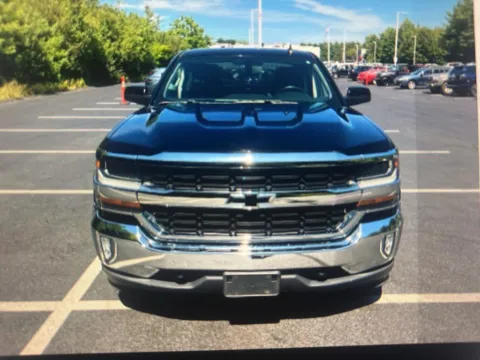 Photos of 2018 Chevrolet Silverado 1500 LT for sale in Plaistow, NH at CarFive Plaistow, NH