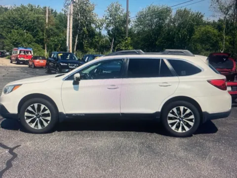 Photos of 2016 Subaru Outback 2.5i for sale in Plaistow, NH at CarFive Plaistow, NH