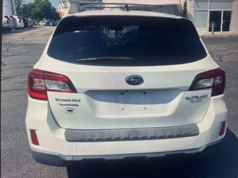 More photos of 2016 Subaru Outback 2.5i at CarFive Plaistow, NH, NH