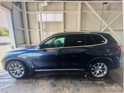 Photos of 2019 BMW X5 xDrive50i for sale in Plaistow, NH at CarFive Plaistow, NH