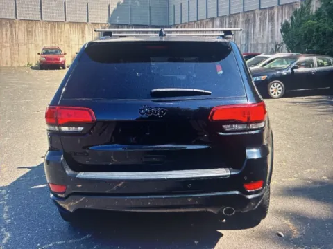 More photos of 2019 Jeep Grand Cherokee Altitude at CarFive Plaistow, NH, NH