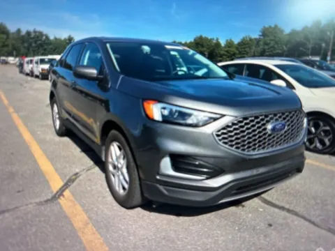 More photos of 2024 Ford Edge SEL at CarFive Plaistow, NH, NH