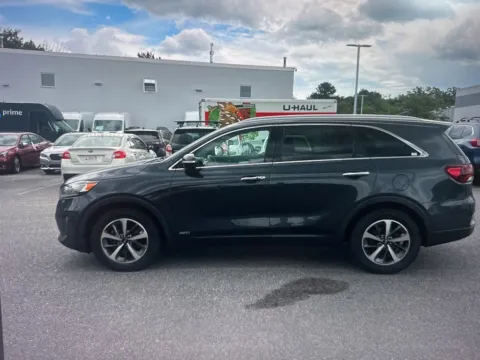 Photos of 2019 Kia Sorento EX for sale in Plaistow, NH at CarFive Plaistow, NH