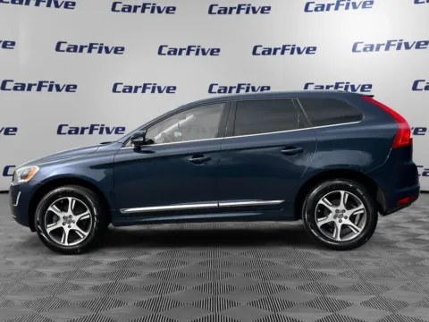 Photos of 2015 Volvo XC60 T6 Platinum for sale in Plaistow, NH at CarFive Plaistow, NH