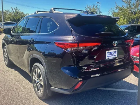 Another view of 2022 Toyota Highlander XLE for sale in Plaistow, NH at CarFive Plaistow, NH