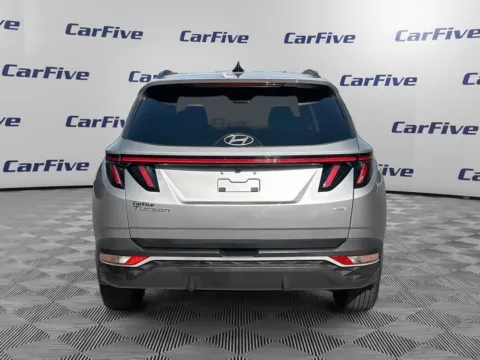 More photos of 2022 Hyundai Tucson SEL at CarFive Plaistow, NH, NH