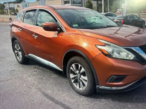 More photos of 2015 Nissan Murano S at CarFive Plaistow, NH, NH