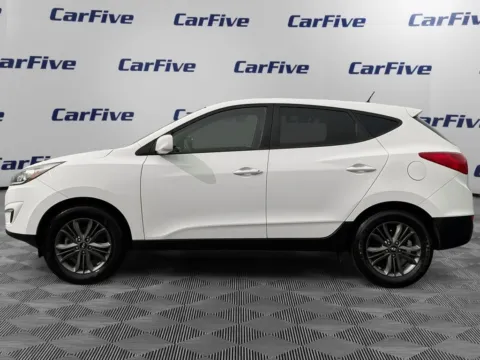 Photos of 2015 Hyundai Tucson GLS for sale in Plaistow, NH at CarFive Plaistow, NH
