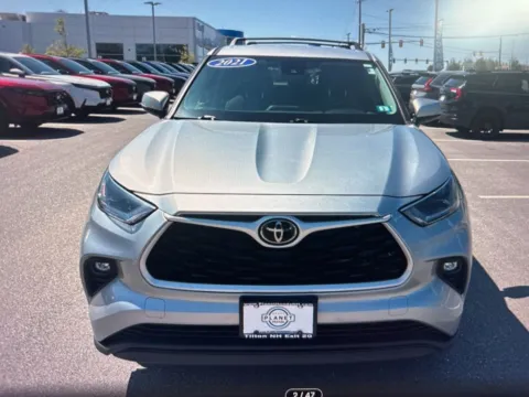 Photos of 2021 Toyota Highlander LE for sale in Plaistow, NH at CarFive Plaistow, NH