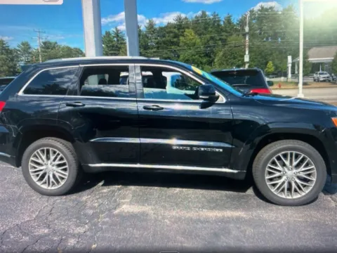 More photos of 2018 Jeep Grand Cherokee Summit at CarFive Plaistow, NH, NH