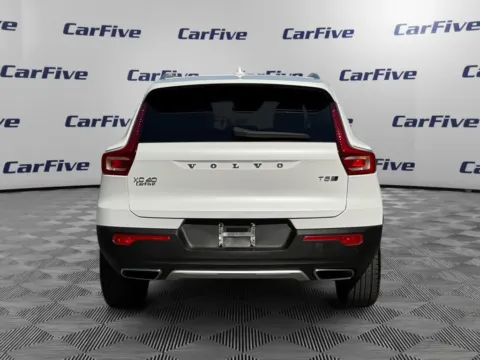 More photos of 2020 Volvo XC40 T5 Inscription at CarFive Plaistow, NH, NH