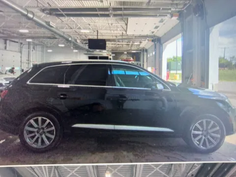 More photos of 2018 Audi Q7 2.0T Premium Plus at CarFive Plaistow, NH, NH