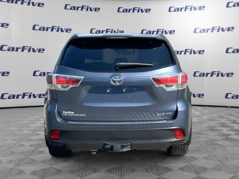 More photos of 2016 Toyota Highlander XLE V6 at CarFive Plaistow, NH, NH