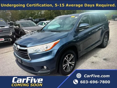 Blue 2016 Toyota Highlander XLE V6 for sale in Plaistow, NH
