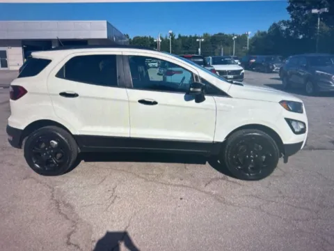 More photos of 2021 Ford EcoSport SES at CarFive Plaistow, NH, NH