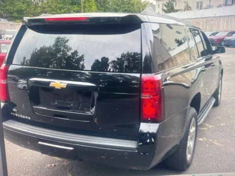 More photos of 2019 Chevrolet Suburban LT at CarFive Plaistow, NH, NH