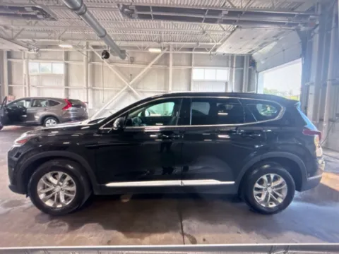 Photos of 2020 Hyundai Santa Fe SEL for sale in Plaistow, NH at CarFive Plaistow, NH