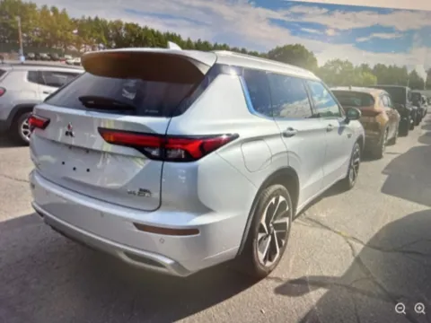More photos of 2023 Mitsubishi Outlander PHEV SEL at CarFive Plaistow, NH, NH
