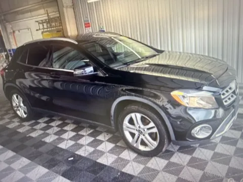 More photos of 2018 Mercedes-Benz GLA 250 at CarFive Plaistow, NH, NH