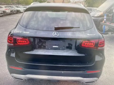 More photos of 2021 Mercedes-Benz GLC 300 at CarFive Plaistow, NH, NH