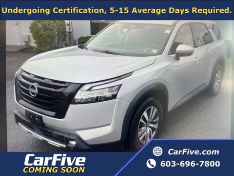 Silver 2022 Nissan Pathfinder SL for sale in Plaistow, NH