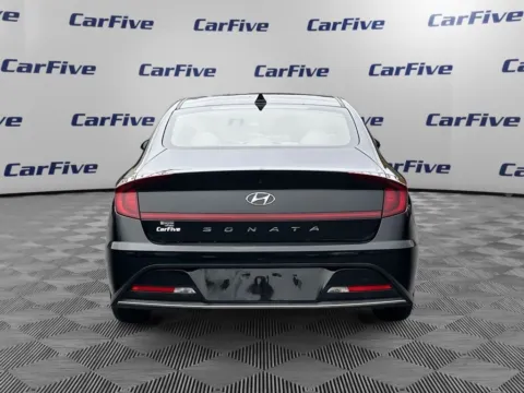 More photos of 2022 Hyundai Sonata SE at CarFive Plaistow, NH, NH