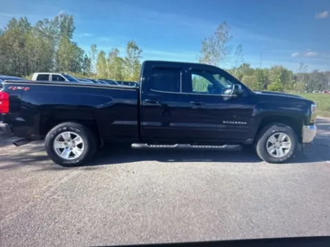 More photos of 2018 Chevrolet Silverado 1500 LT at CarFive Plaistow, NH, NH