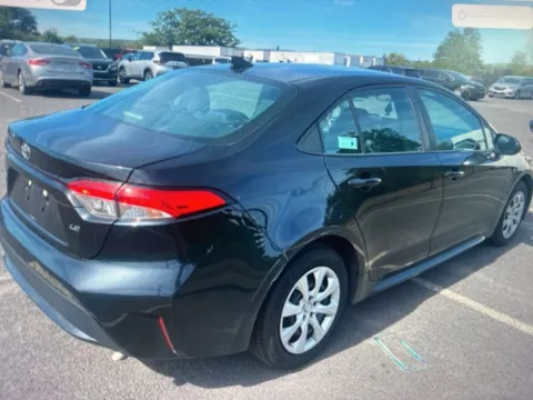 More photos of 2021 Toyota Corolla LE at CarFive Plaistow, NH, NH