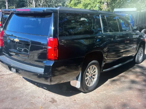 More photos of 2019 Chevrolet Suburban LT at CarFive Plaistow, NH, NH
