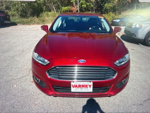 Photos of 2014 Ford Fusion SE for sale in Plaistow, NH at CarFive Plaistow, NH