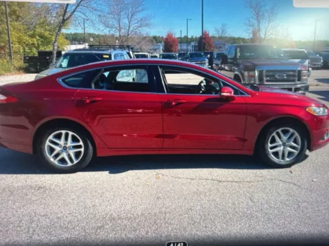 More photos of 2014 Ford Fusion SE at CarFive Plaistow, NH, NH
